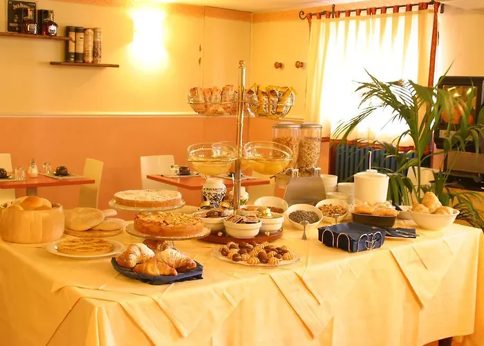 Air فندق فورلي